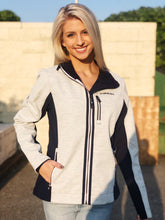 Load image into Gallery viewer, Women&#39;s Storm Defense Jacket