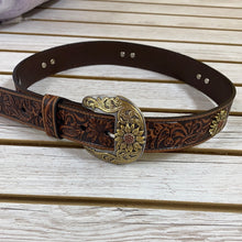 Load image into Gallery viewer, Ariat Sunflower Concho Belt