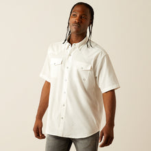 Load image into Gallery viewer, Men's White Ariat Western VentTEK Classic Fit Snap Front Shirt.