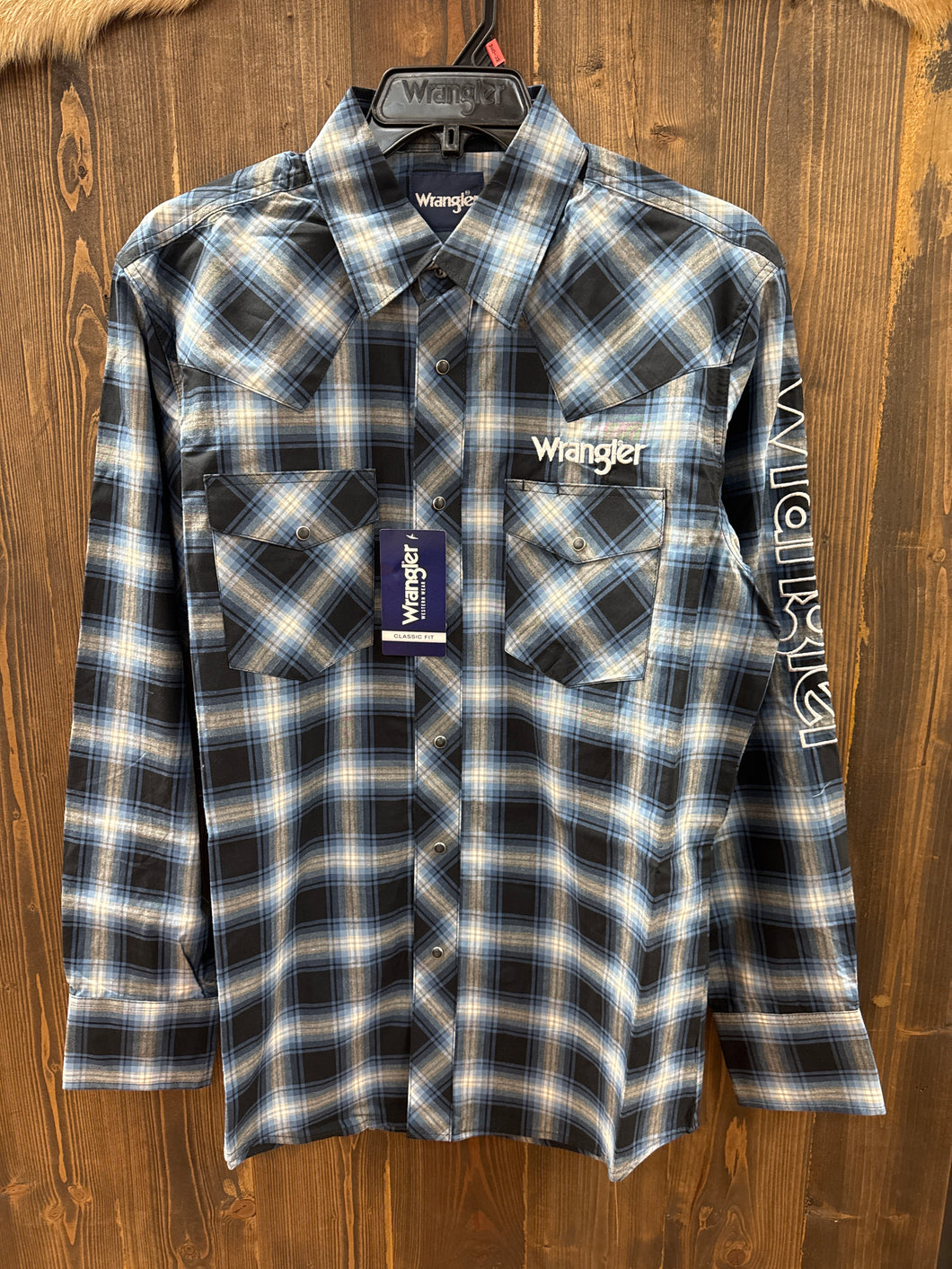 Men’s Wrangler Blue Logo Long Sleeve Snap Shirt