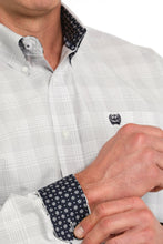 Load image into Gallery viewer, Cinch Men's White Plaid Button Down Shirt.