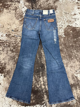 Load image into Gallery viewer, Wrangler Retro Bailey High Rise Flare