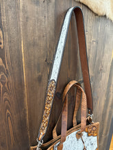 Load image into Gallery viewer, 3D Cowhide &amp; Sunflower Tote