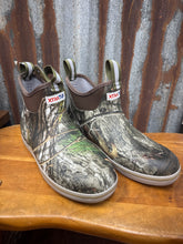 Load image into Gallery viewer, Xtra Tuf Mossy Oak Country Boot