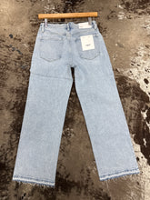 Load image into Gallery viewer, Women’s Vervet Crop Slim Wide Leg Jean