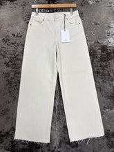 Load image into Gallery viewer, Women’s Hidden Ecru Wash Dad Jean