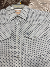 Load image into Gallery viewer, Men’s Ariat WF Edward Fitted LS Snap Up