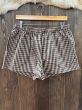 Load image into Gallery viewer, Women’s Choco Combo Plaid Shorts
