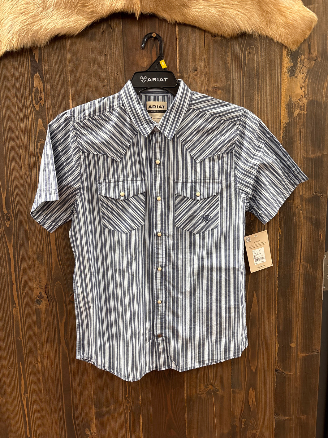 ariat short sleeve dress shirts Ariat Mens Short Sleeve Wrinkle Free Button Down Shirt