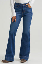 Load image into Gallery viewer, Wrangler Bespoke Trouser Reina - Ladies Jeans