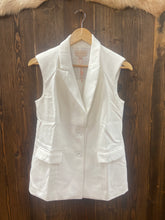 Load image into Gallery viewer, Woman’s Twill White Sleeveless Vest