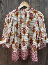 Load image into Gallery viewer, Women’s Rust Abstract Blouse
