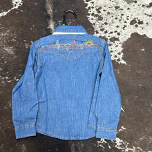Load image into Gallery viewer, Wrangler Girls Denim Snap Up w/ Embroidery Details.