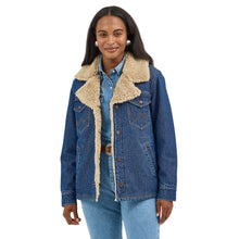 Load image into Gallery viewer, Women’s Wrangler Retro Sherpa Lined Coat.