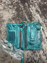 Load image into Gallery viewer, BedStu Cadence Arctic Teal Driftwood Purse
