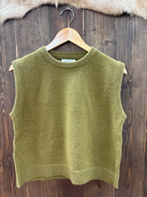 Load image into Gallery viewer, Women’s Relaxed Cropped Sweater Vest Olive