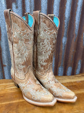 Load image into Gallery viewer, Girls Corral Tan Floral Embroidered Boot
