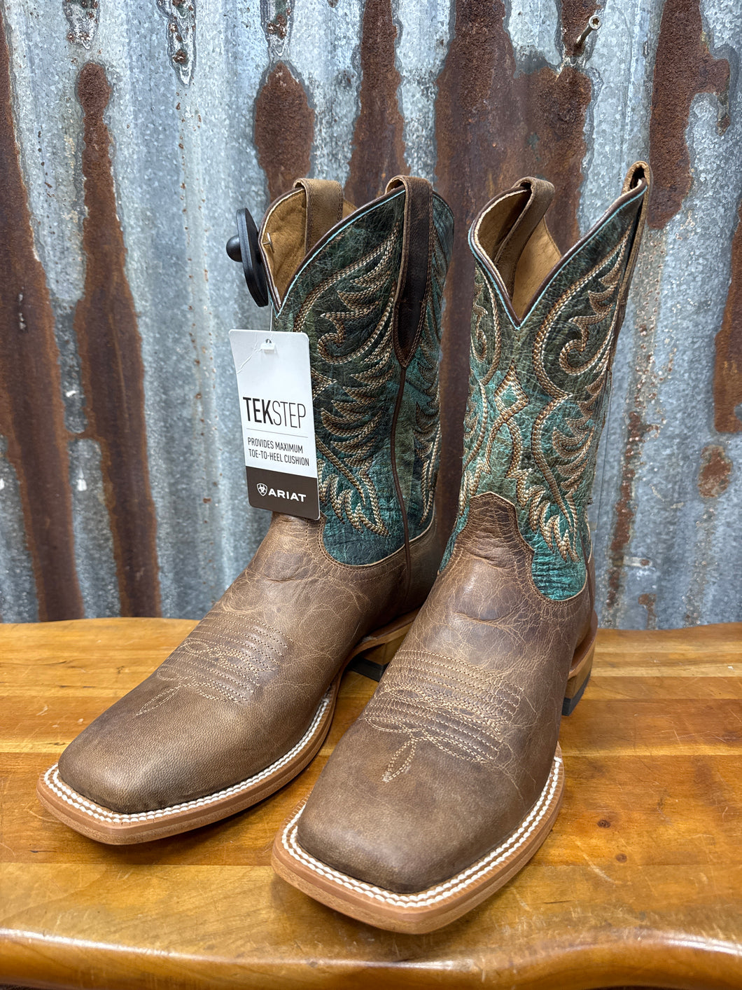 Ariat Men's Wiley Square Toe Boot