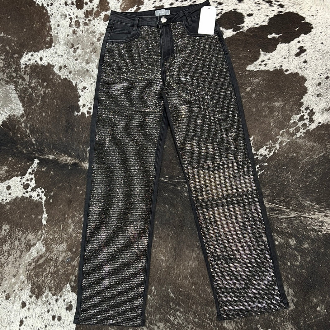 Women’s High Rise Rhinestone Front Denim Jeans.