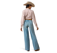 Load image into Gallery viewer, Ariat Ladies Ultra High Rise Luana Oklahoma Wide Leg Jeans