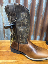 Load image into Gallery viewer, Big Kids Gabriel Brown Roper Boot
