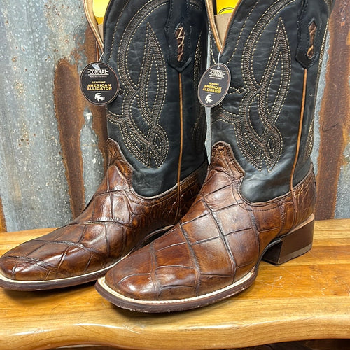 Corral Men’s Honey/Black Alligator Embroidery Wide Square Toe Boot.