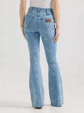 Load image into Gallery viewer, Women’s Wrangler Retro Bailey High Rise Printed Flare Jeans.