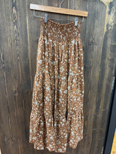 Load image into Gallery viewer, Floral Tiered Midi Skirt