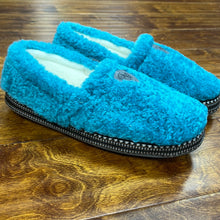 Load image into Gallery viewer, Women’s Ariat Snuggle Slipper