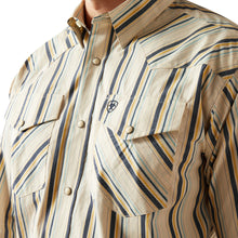 Load image into Gallery viewer, Ariat Men's Finnley Classic Fit Snap Up Shirt.