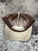 Load image into Gallery viewer, Women’s Steer Skull And Feathers Baseball Cap