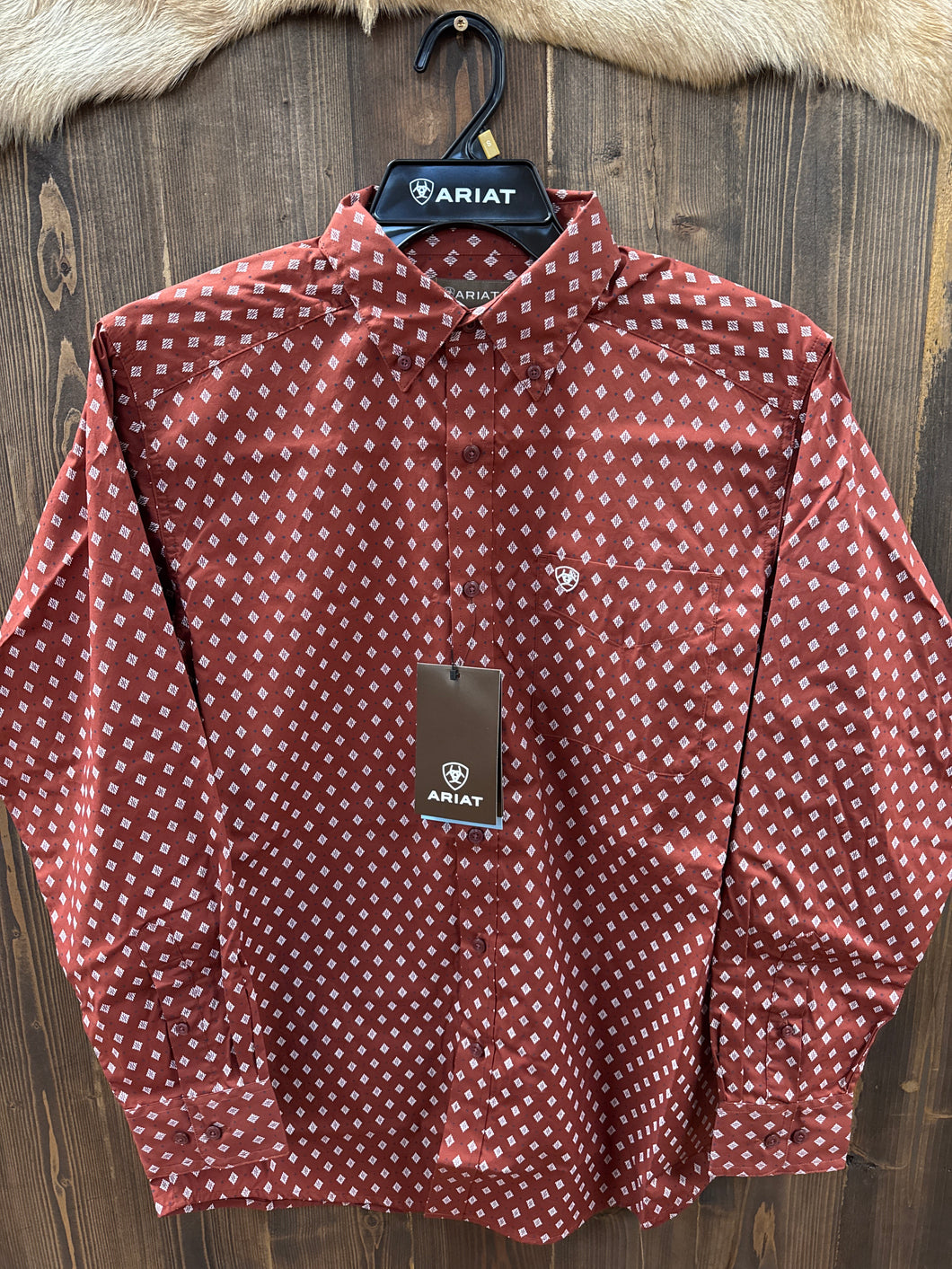 Men’s Ariat Pax Long Sleeve Burgundy Button Up