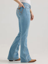 Load image into Gallery viewer, Wrangler Women’s Retro Mae Mid-Rise Trouser.