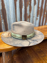 Load image into Gallery viewer, Stampede Felt Flat Brim Grey Hat