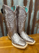 Load image into Gallery viewer, Girls Corral Lilac Metallic Boot