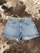 Load image into Gallery viewer, Women’s Wrangler Retro Mae Mid-rise Shorts
