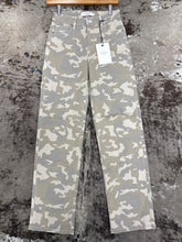 Load image into Gallery viewer, Women’s Hidden Camo Mid Rise Classic Straight Jean