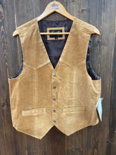 Load image into Gallery viewer, Men’s Tan Suede Vest W/ Pockets