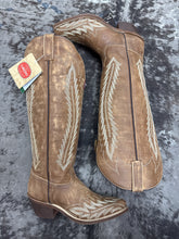Load image into Gallery viewer, Laredo Honey Roxelle Wide Calf Leather Boot