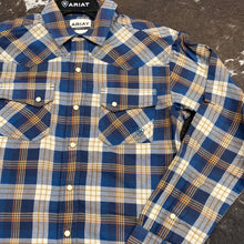 Load image into Gallery viewer, Ariat Retro Hutton Snap Shirt