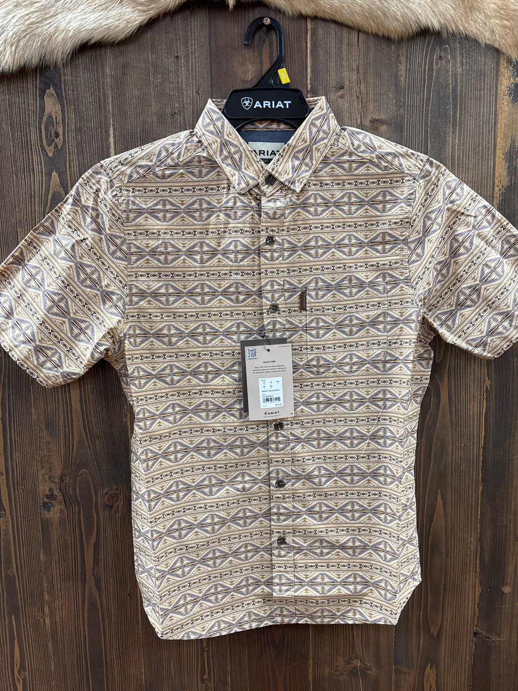 Men’s Ariat Aztec Short Sleeve Button Up