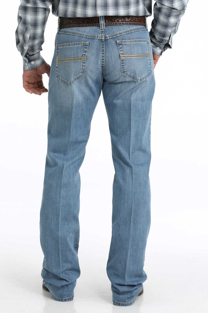 Men’s Cinch Relaxed Fit Carter 2.0 Light Stone Jeans.