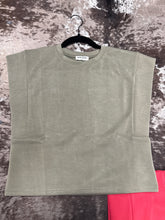 Load image into Gallery viewer, Woman’s Mittoshop Sleeveless Top