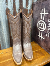 Load image into Gallery viewer, Women’s Circle G LD Sand Embroidery Boot