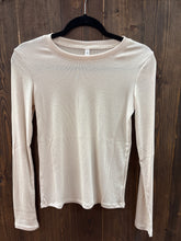 Load image into Gallery viewer, Women’s Round Neck Fitted Ribbed Nit Top