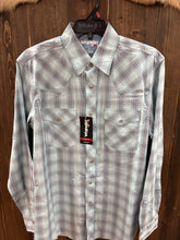 Load image into Gallery viewer, Men’s Wrangler Blue Pattern Longsleeve Button Up