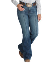 Load image into Gallery viewer, Cinch Women's Medium Wash Tatum Trouser Jeans