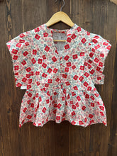 Load image into Gallery viewer, Women’s Floral Print Buttoned Top