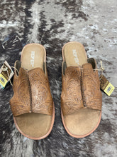 Load image into Gallery viewer, Roper Woman’s Tan Tooled Leather Slide Sandel