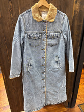 Load image into Gallery viewer, Teddy Lined Long Denim Coat